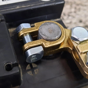 Battery Terminal Clamp