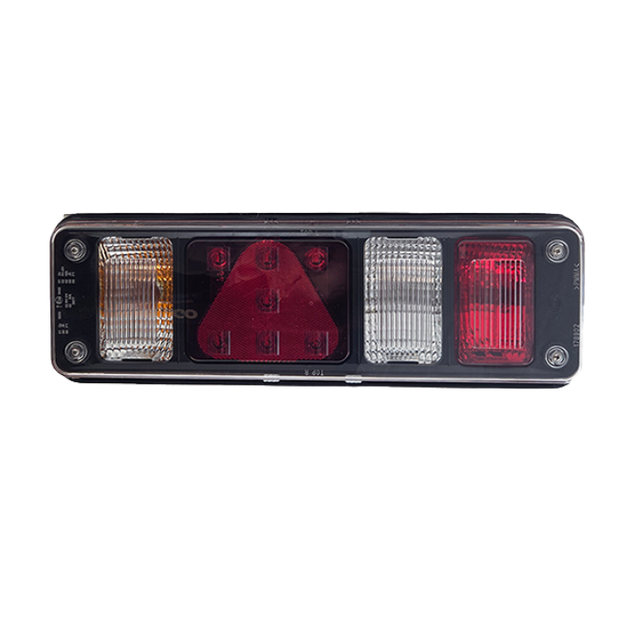 7-Chamber LED Rear Lamp with Triangular Reflector for Krone