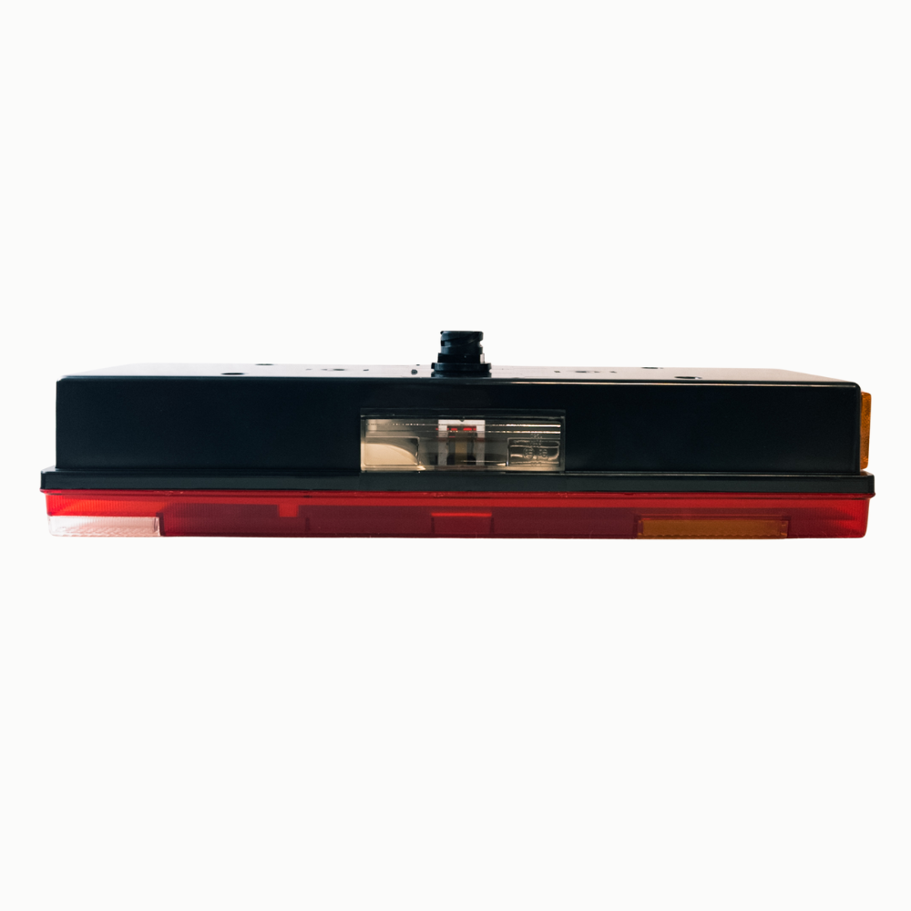 7-Chamber Ribbed Rear Lamp for MB Atego